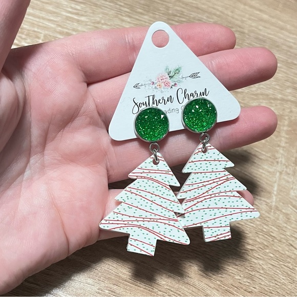 NEW 2" Snack Cake Christmas Tree Acrylic Dangle Earrings - Picture 2 of 3